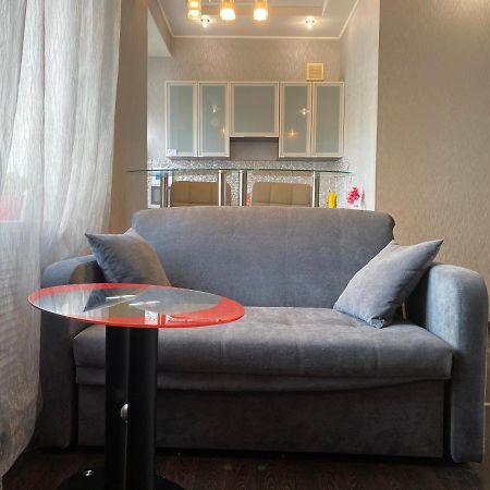 Modern Luxury Studio In The Center Of Kharkiv At Konstitutsii Square Extérieur photo