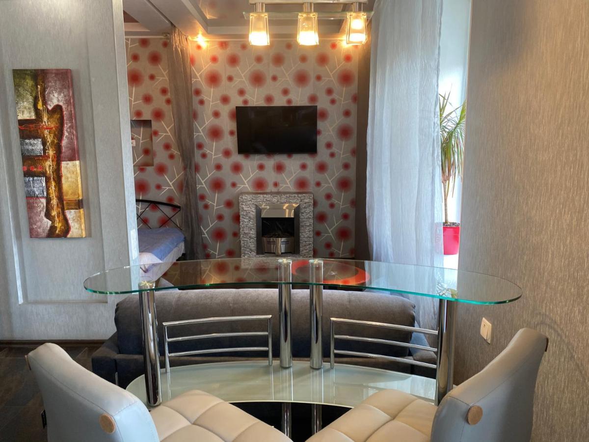 Modern Luxury Studio In The Center Of Kharkiv At Konstitutsii Square Extérieur photo